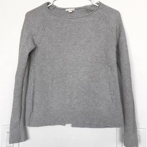 GAP Grey Knit Crew Neck Sweater – Size XS